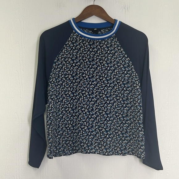 H&M - Navy Floral Stripe Crewneck Flowy Long Sleeve Lightweight Blouse Size 6 - Picture 8 of 10
